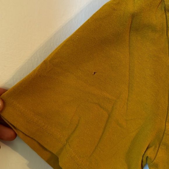 The North Face Boys XL t-shirt mustard yellow soft - Picture 6 of 6